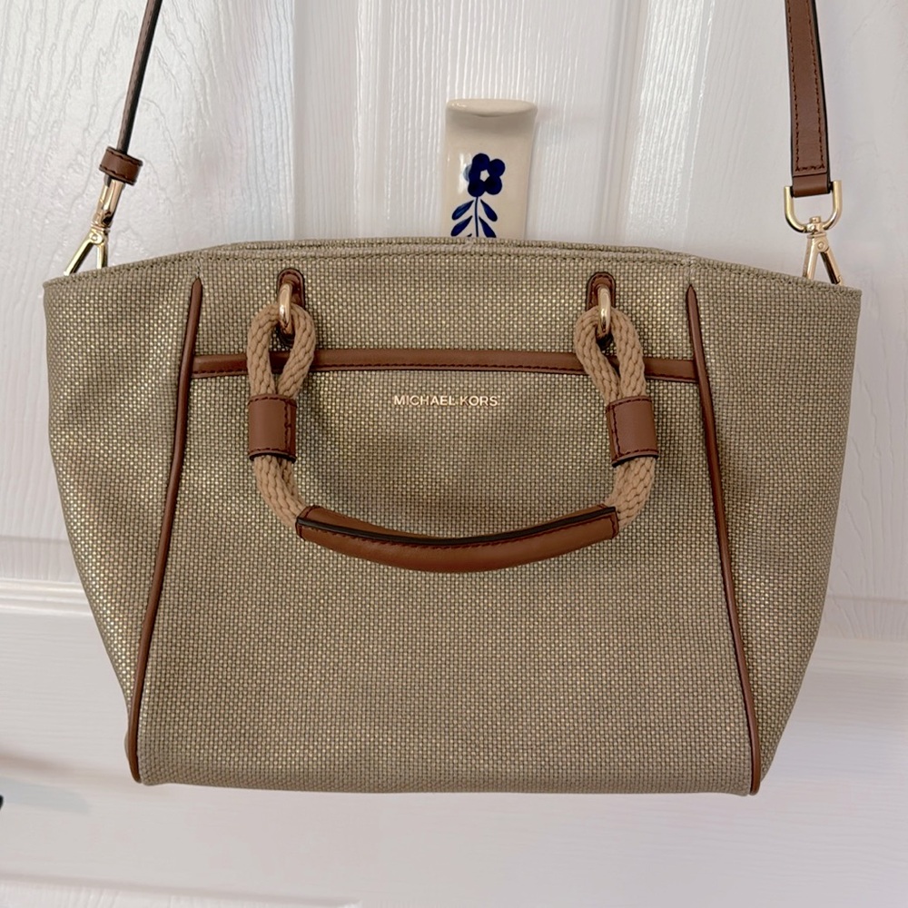 MK Talia Grab Bag Tote - Pale Gold